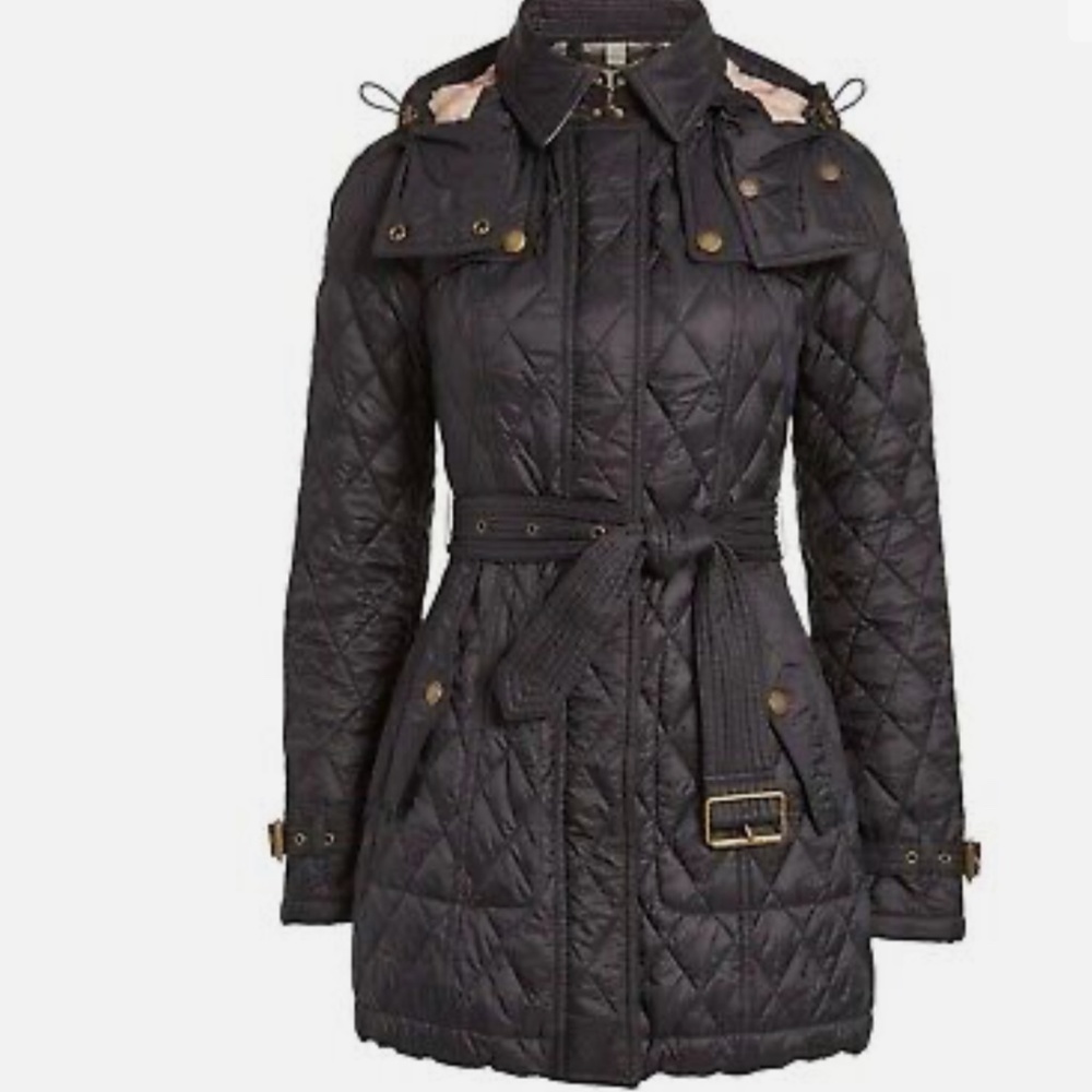 Burberry quit looking black jacket